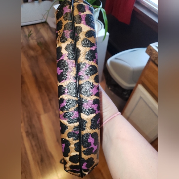 Coach wristlet - Picture 6 of 6